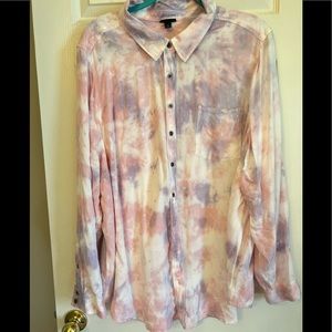 Torrid button front blouse